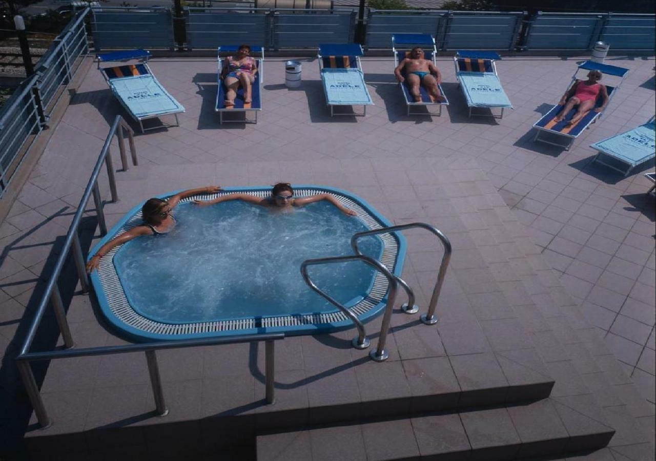 Hotel Adele Bellaria-Igea Marina Buitenkant foto